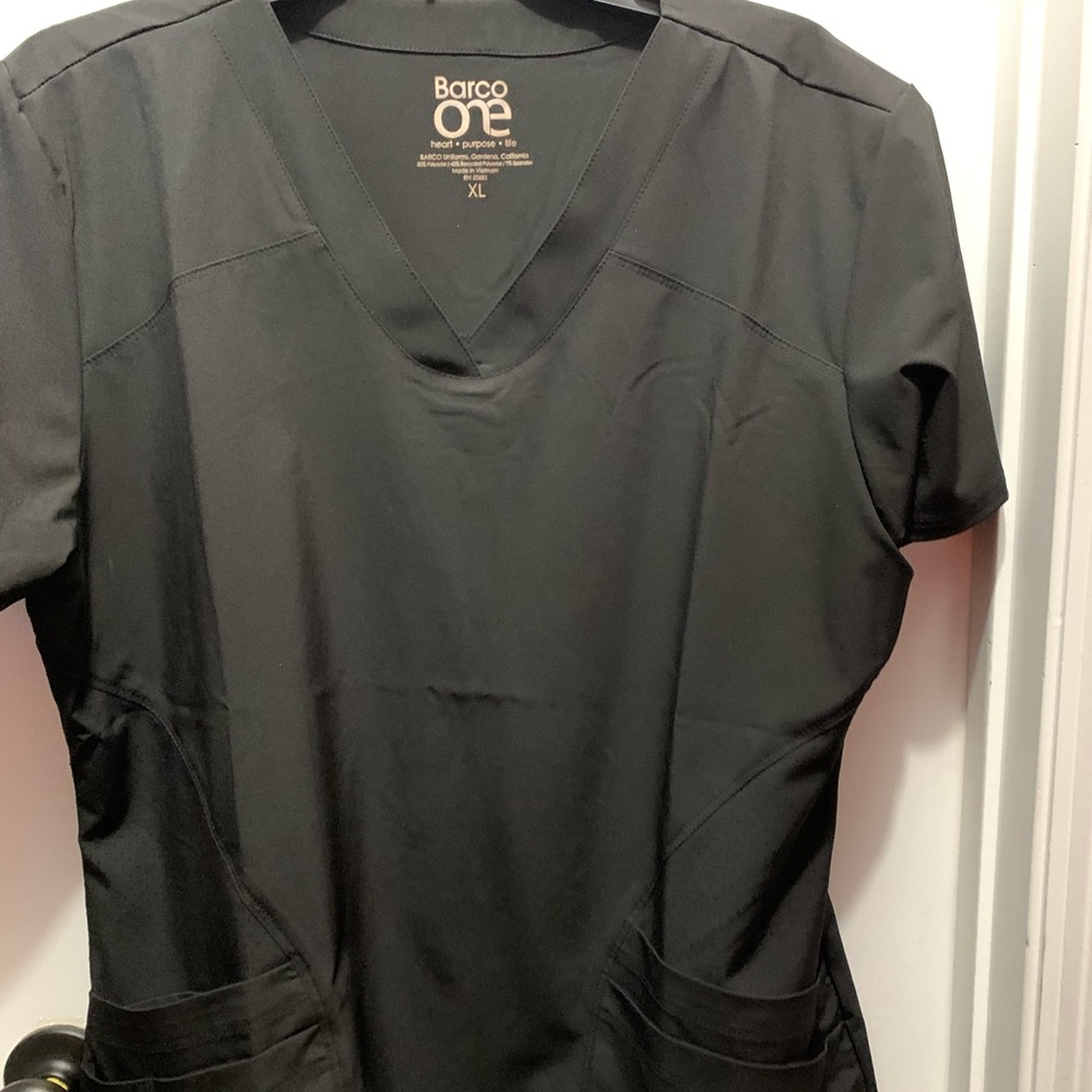 Barco one scrub top xl